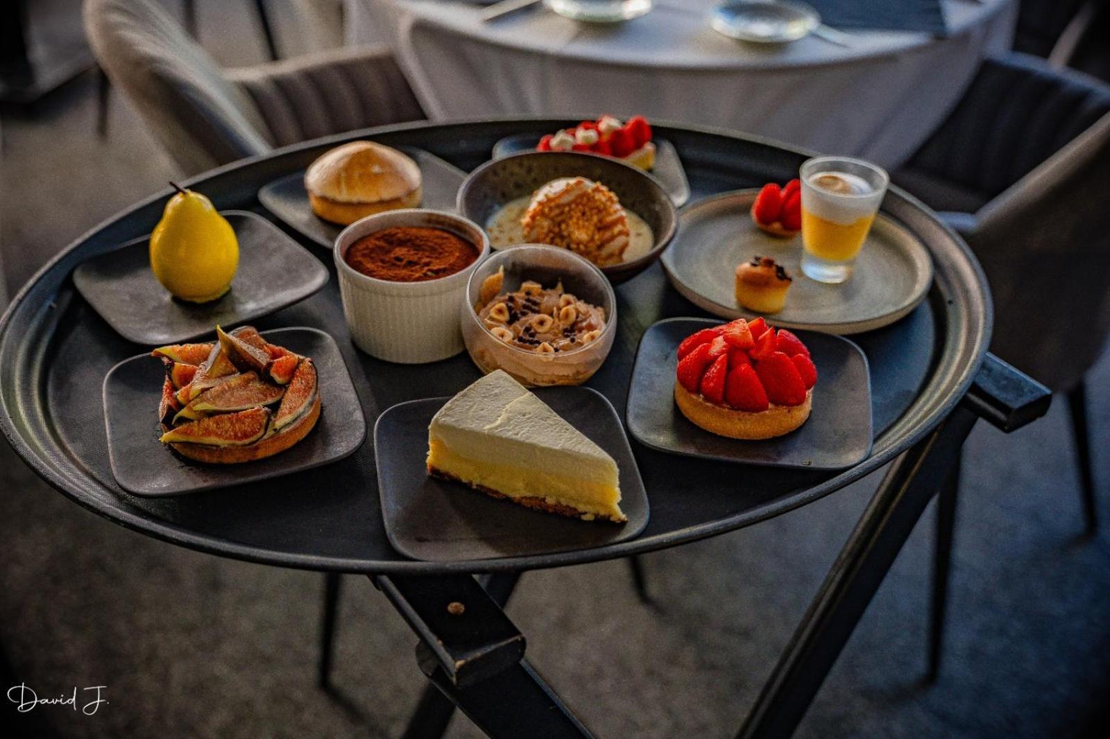 Hotel & Monsigny Nice